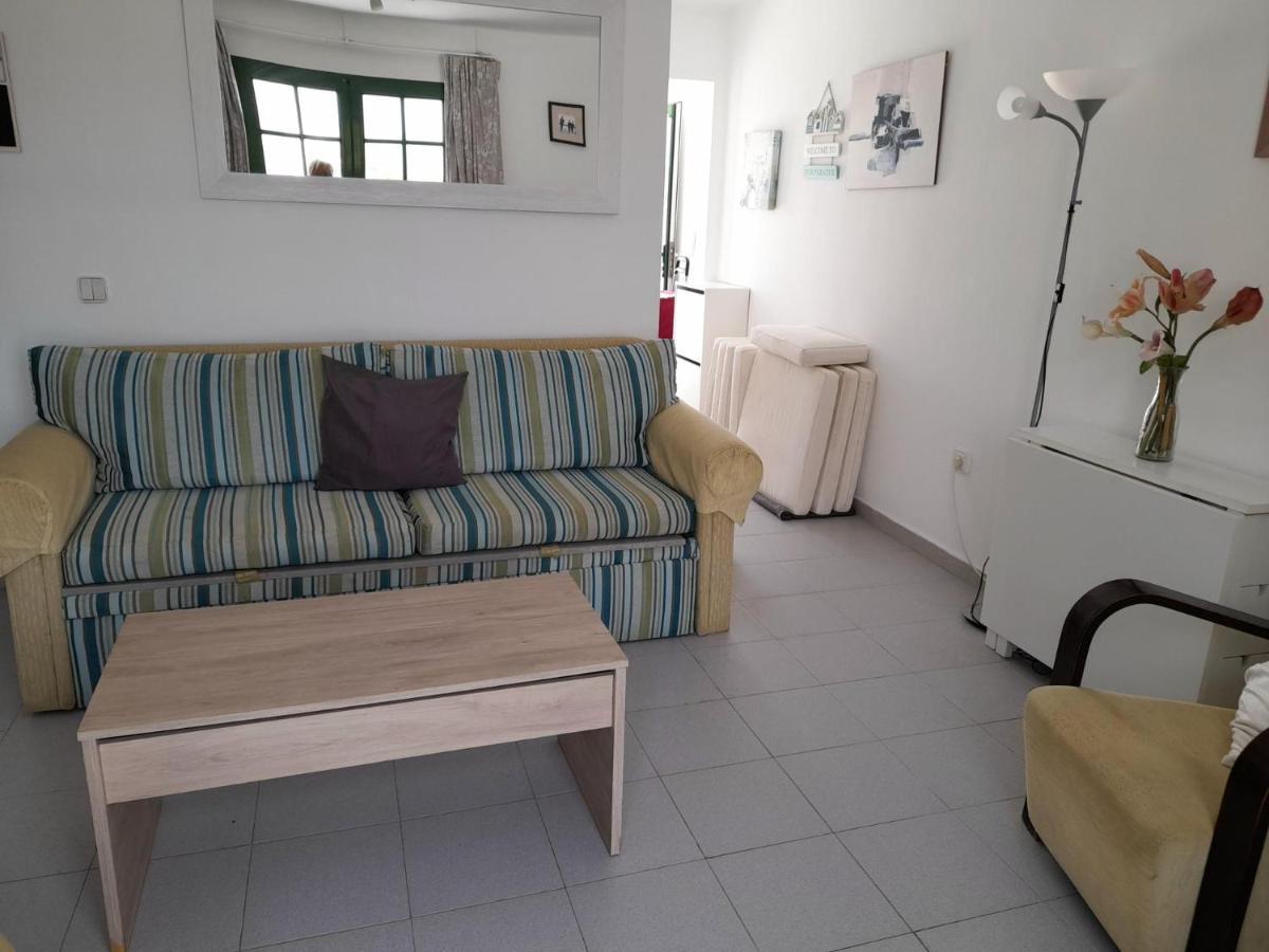 Fabulous 1-Bed Apartment In Puerto Del Carmen Пуерто-дель-Кармен Екстер'єр фото