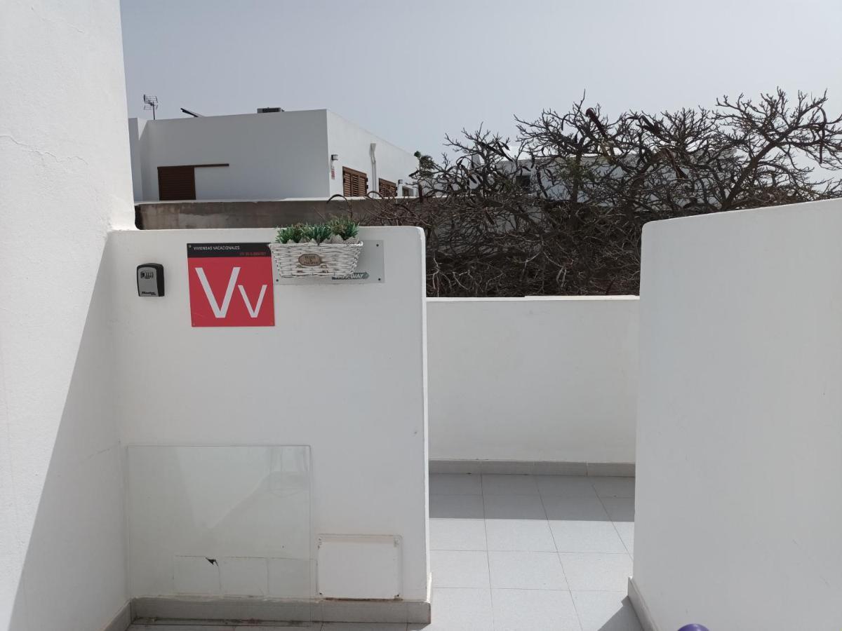 Fabulous 1-Bed Apartment In Puerto Del Carmen Пуерто-дель-Кармен Екстер'єр фото